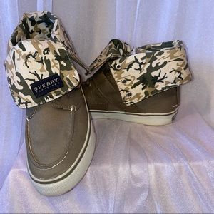 Sperry camo print shoes